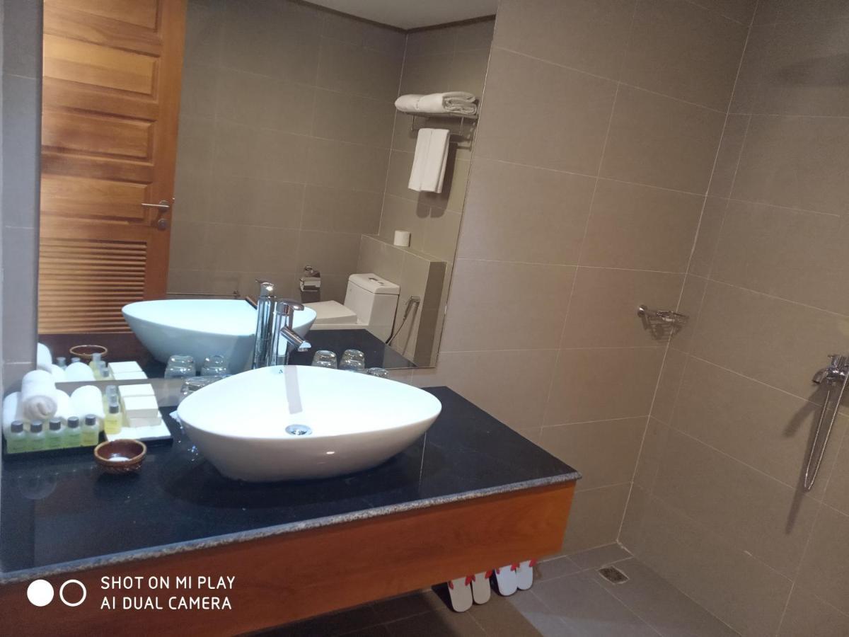 Ngapali Win Hotel ภายนอก รูปภาพ