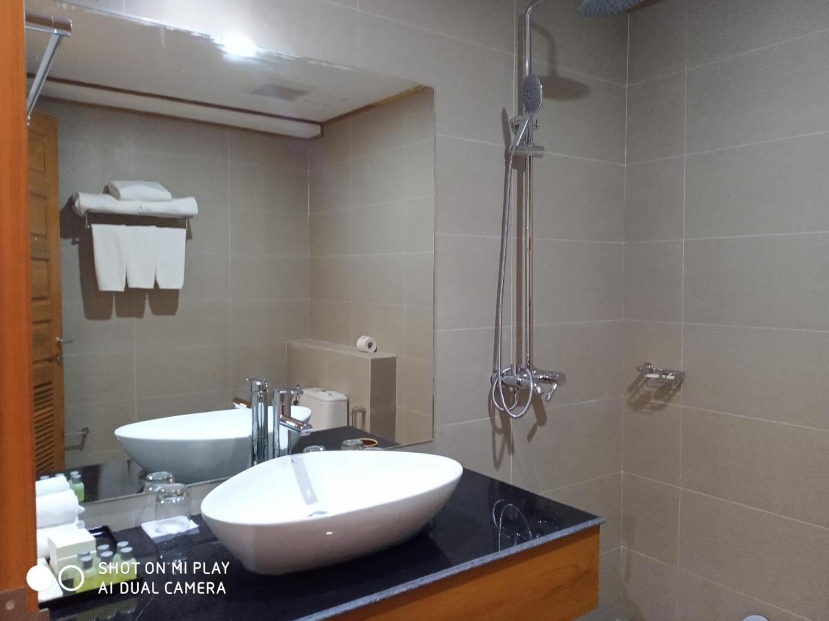 Ngapali Win Hotel ภายนอก รูปภาพ
